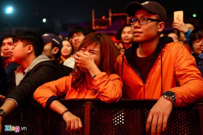 'Trần Lập, anh chỉ bắt đầu một chuyến đi dài thôi!'